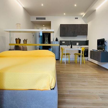 Domus13-With Private Parking Apartamento Bari Exterior foto