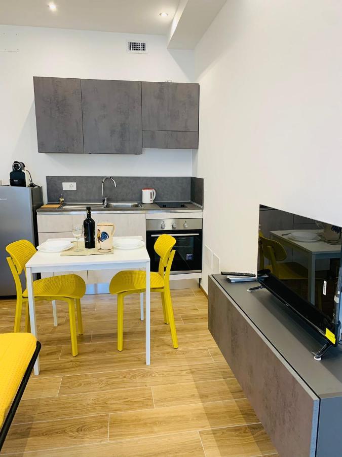 Domus13-With Private Parking Apartamento Bari Exterior foto