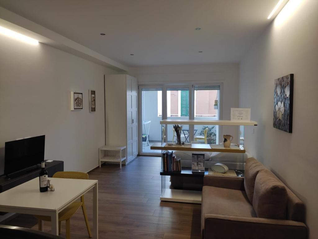 Domus13-With Private Parking Apartamento Bari Exterior foto