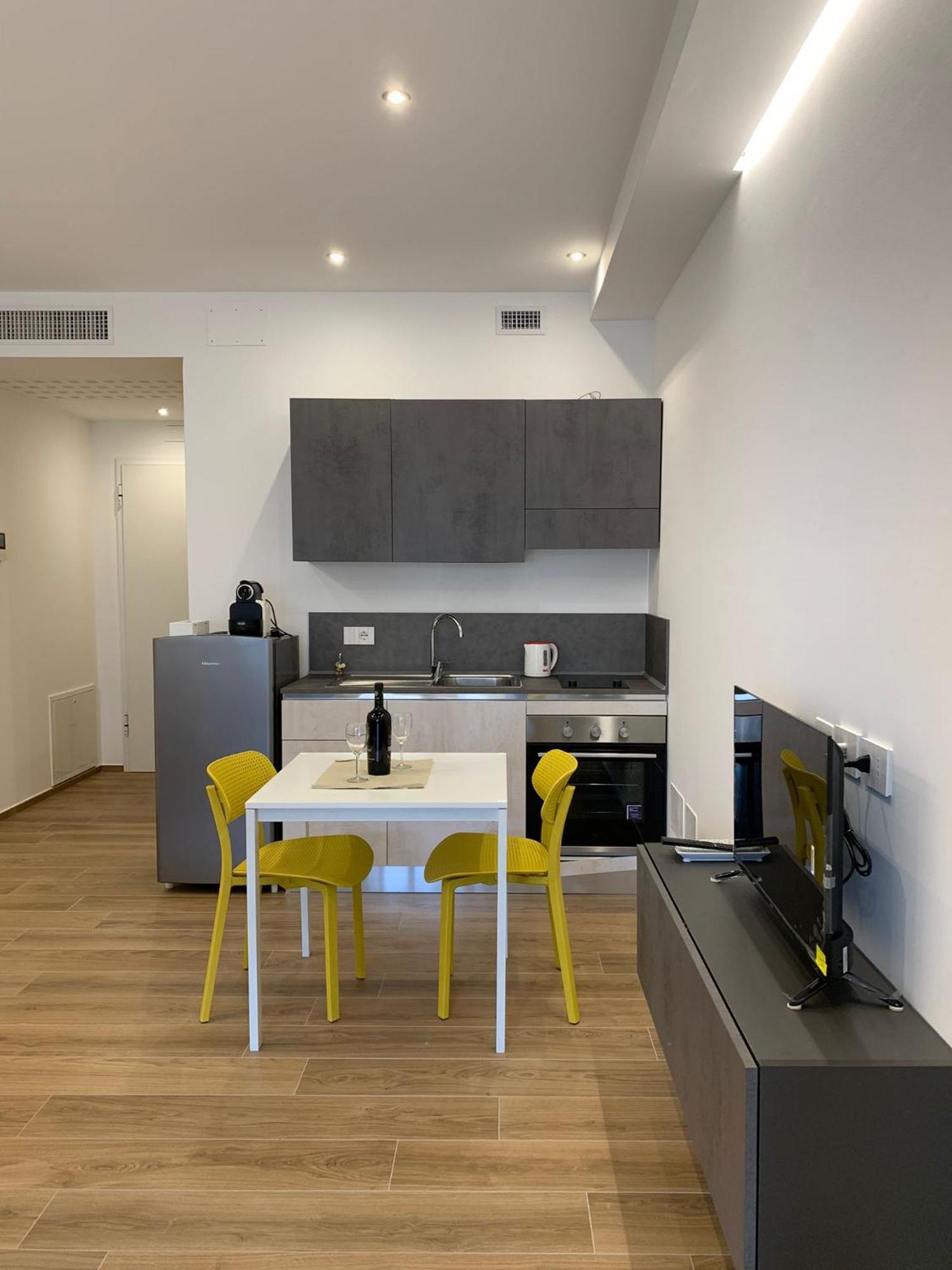 Domus13-With Private Parking Apartamento Bari Exterior foto